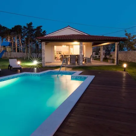 Villa Anica