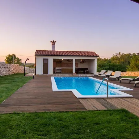 Villa Anica *