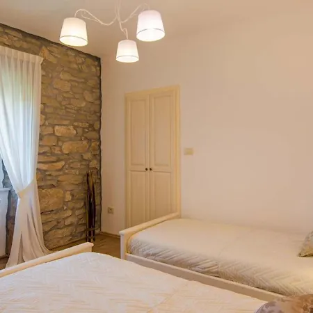 Villa Anica