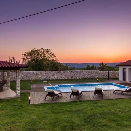 Villa Anica *